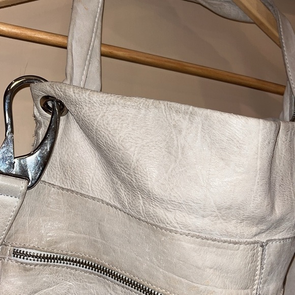 Laura Di Maggio cream leather hobo bag , cross or tote. Made in Italy/ preowned - Picture 4 of 12